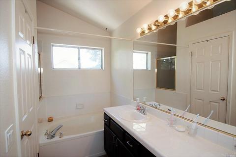 625 Eagle River Ct, Vacaville, CA 95688 photo 23
