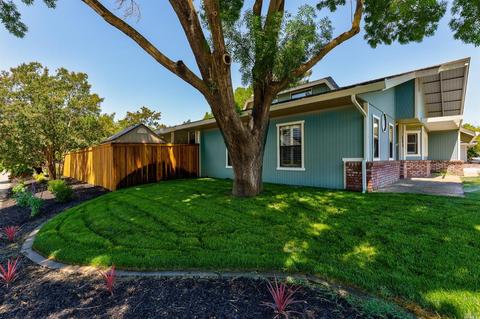 1365 Parkgreen Dr, Dixon, CA 95620 photo 5
