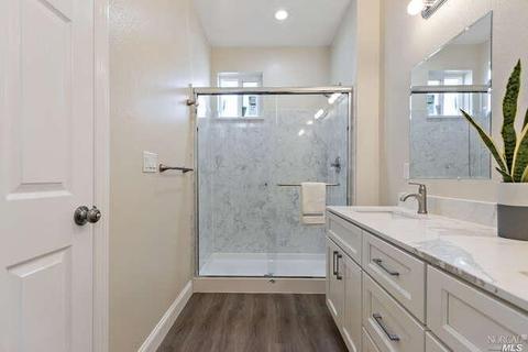 1037 Castlewood Dr, Vallejo, CA 94591 photo 13