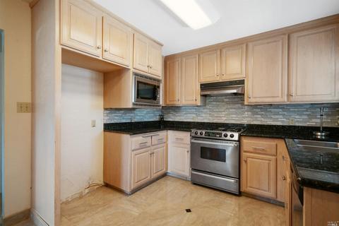 381 Pepper Dr, Vallejo, CA 94589 photo 13