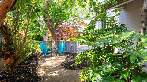 19 Greenleaf Ln, Cotati, CA 94931 photo 2
