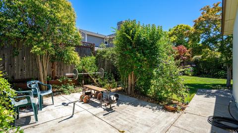 1708 E Madison St, Petaluma, CA 94954 photo 8