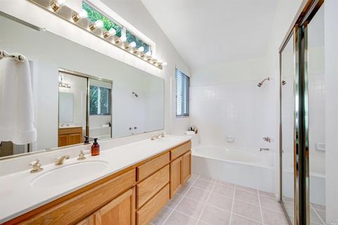 1013 Hampshire Ln, Windsor, CA 95492 photo 24
