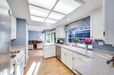 1013 Hampshire Ln, Windsor, CA 95492 photo 17