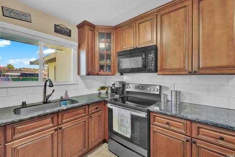233 Juniper St, Vacaville, CA 95688 photo 17