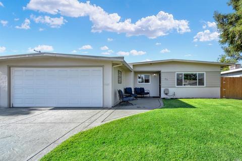 233 Juniper St, Vacaville, CA 95688 photo 1