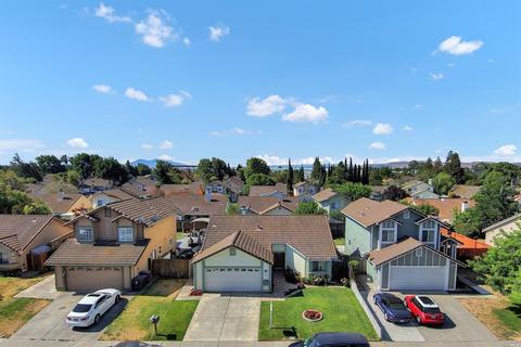 2113 Beaujolais Ct, Fairfield, CA 94533 photo 2