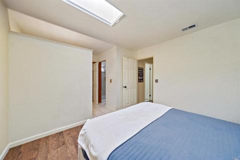 928 Springwood Ct, Rodeo, CA 94572 photo 13