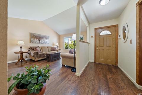 928 Springwood Ct, Rodeo, CA 94572 photo 4