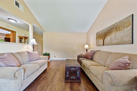 928 Springwood Ct, Rodeo, CA 94572 photo 6
