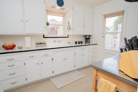 2921 Irwin St, Vallejo, CA 94591 photo 10