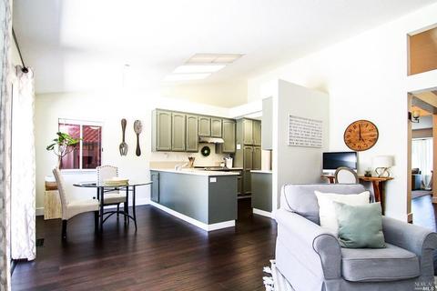 9160 Piccadilly Cir, Windsor, CA 95492 photo 11