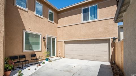 2372 Hanson Dr, Fairfield, CA 94533 photo 3