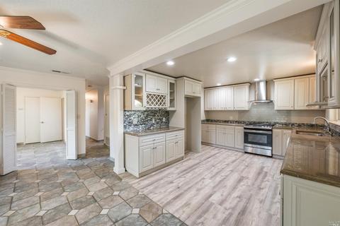 971 Gemini Dr, Windsor, CA 95492 photo 4
