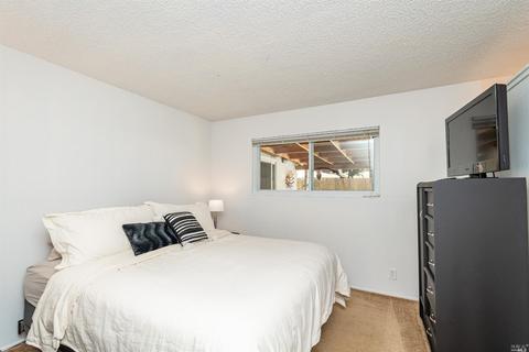 948 Dolphin Ct, Rodeo, CA 94572 photo 16