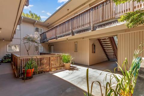 299 Whale Bone Ct, Vallejo, CA 94591 photo 1