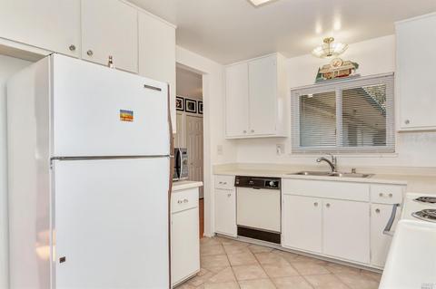 299 Whale Bone Ct, Vallejo, CA 94591 photo 7