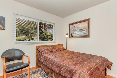 299 Whale Bone Ct, Vallejo, CA 94591 photo 18