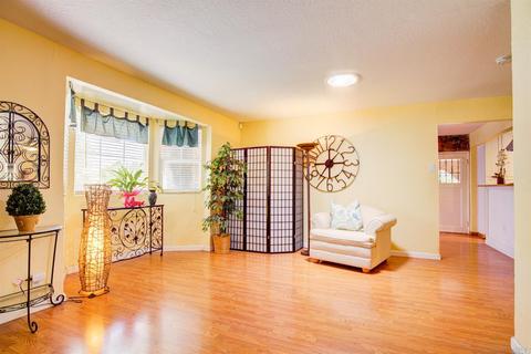 819 2nd St, Fairfield, CA 94533 photo 6