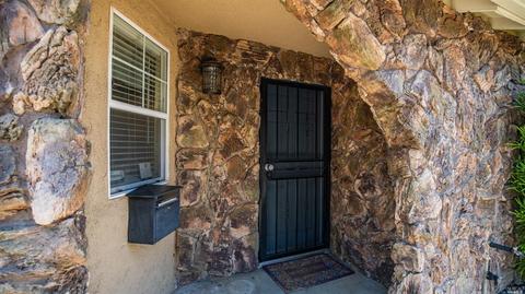 819 2nd St, Fairfield, CA 94533 photo 4