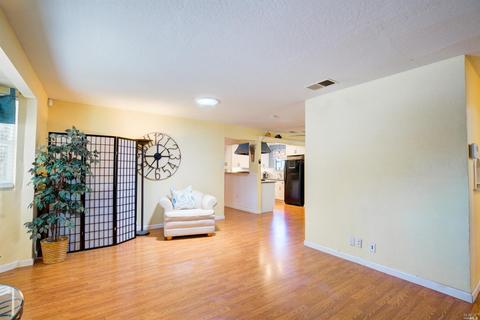 819 2nd St, Fairfield, CA 94533 photo 7