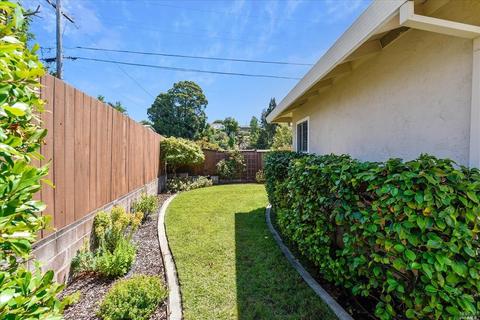 126 Winchell Ct, Vallejo, CA 94589 photo 25