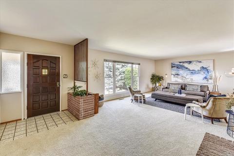 126 Winchell Ct, Vallejo, CA 94589 photo 4