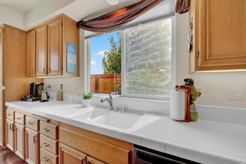 542 Watson Ct, Benicia, CA 94510 photo 34