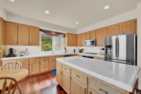 542 Watson Ct, Benicia, CA 94510 photo 28