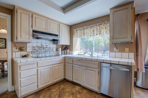 1928 Summit Dr, Fairfield, CA 94534 photo 17