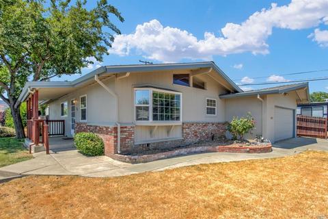 186 Deodara St, Vacaville, CA 95688 photo 2