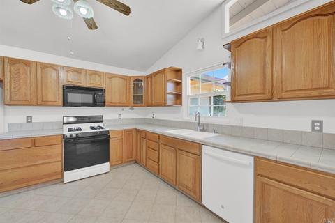 186 Deodara St, Vacaville, CA 95688 photo 21
