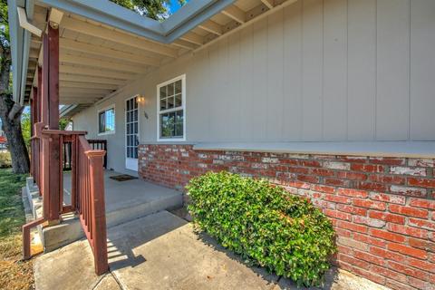 186 Deodara St, Vacaville, CA 95688 photo 3