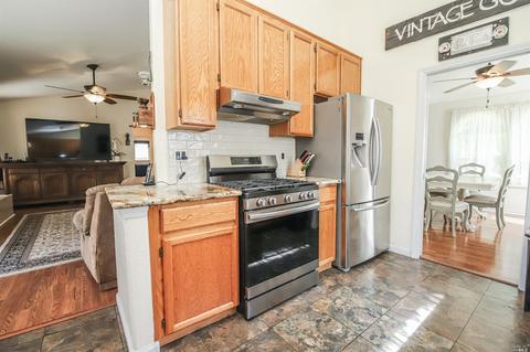1525 Dunlap Ct, Dixon, CA 95620 photo 8