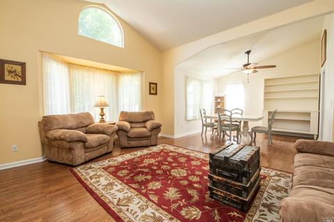 1525 Dunlap Ct, Dixon, CA 95620 photo 3