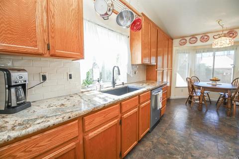 1525 Dunlap Ct, Dixon, CA 95620 photo 7