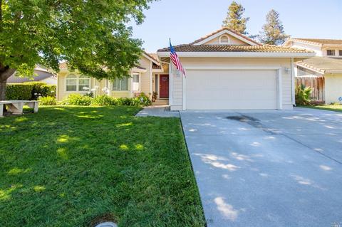 1525 Dunlap Ct, Dixon, CA 95620 photo 1