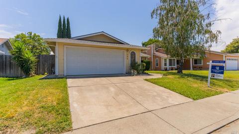 394 Nancy Cir, Vacaville, CA 95687 photo 2