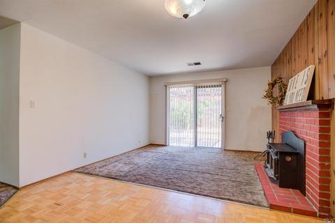 218 E Pacific Ave, Fairfield, CA 94533 photo 10