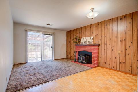 218 E Pacific Ave, Fairfield, CA 94533 photo 9