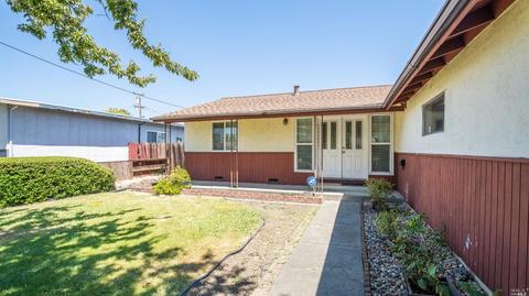 218 E Pacific Ave, Fairfield, CA 94533 photo 4
