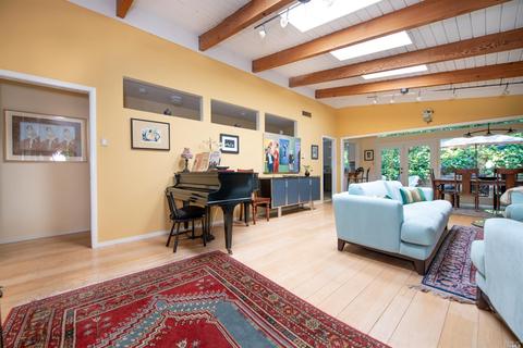 26 Gregory Dr, Fairfax, CA 94930 photo 4