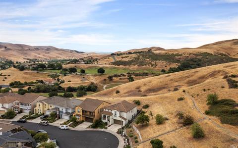 6610 Deerfield Dr, Vallejo, CA 94591 photo 3