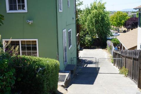 2545 Alameda St, Vallejo, CA 94590 photo 41