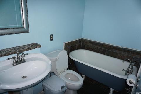 2545 Alameda St, Vallejo, CA 94590 photo 16