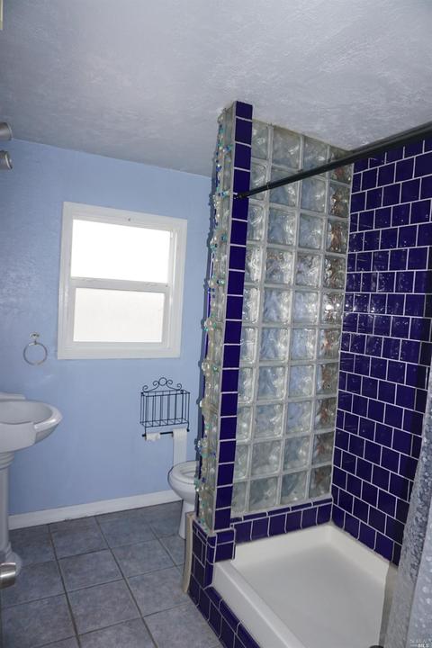 2545 Alameda St, Vallejo, CA 94590 photo 9
