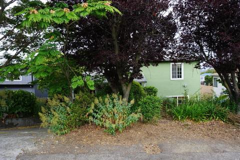 2545 Alameda St, Vallejo, CA 94590 photo 3