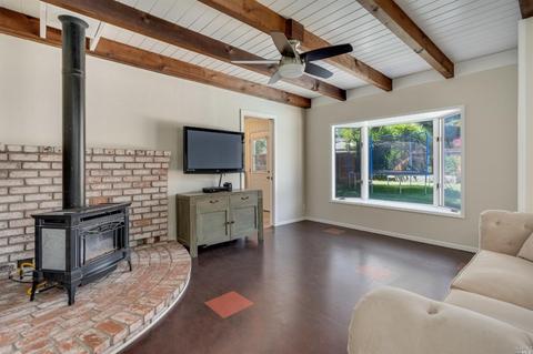 255 E L St, Benicia, CA 94510 photo 12