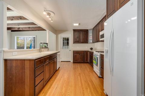 255 E L St, Benicia, CA 94510 photo 11
