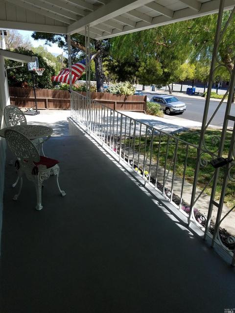 255 E L St, Benicia, CA 94510 photo 4